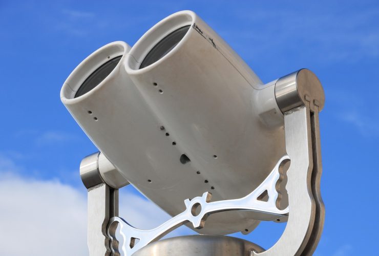 Celestron Omni XLT 102 vs Sky-Watcher Evostar 102: A Detailed Telescope Comparison